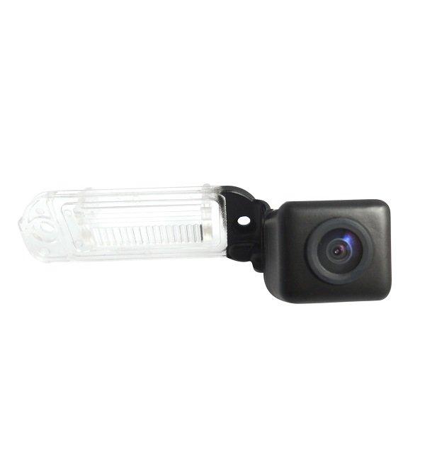 bz-mb32-mercedes-ml-class-camera Bizzar Mercedes ML Class Κάμερα Οπισθοπορείας - Image 1